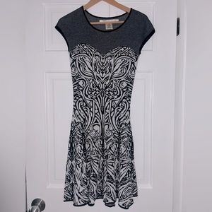 Max Studio black and white dress size small